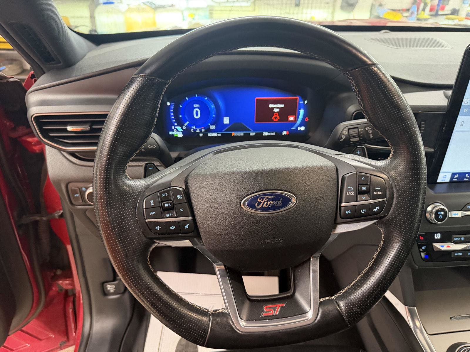 Certified 2020 Ford Explorer ST w/ Premium Technology Package AWD/4WD image 14