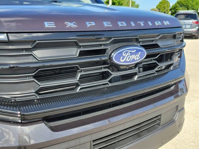 Certified 2025 Ford Expedition Max Active AWD/4WD image 7