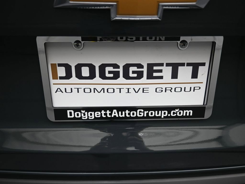 Used 2025 Chevrolet Trax LT image 2