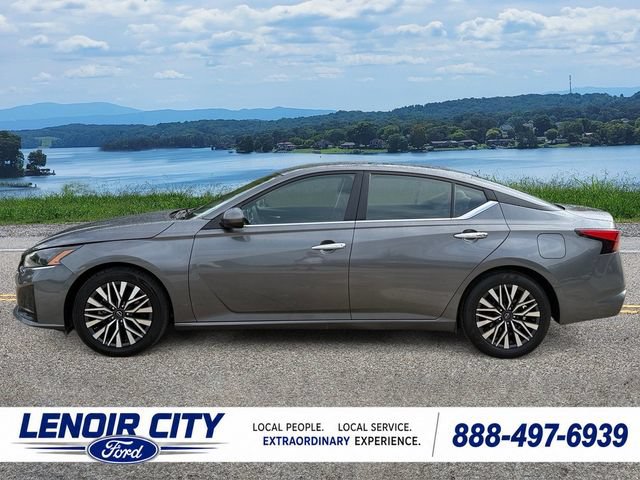Used 2024 Nissan Altima 2.5 SV FWD image 6