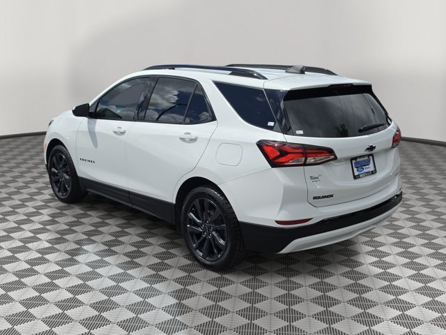 Used 2024 Chevrolet Equinox RS FWD image 4