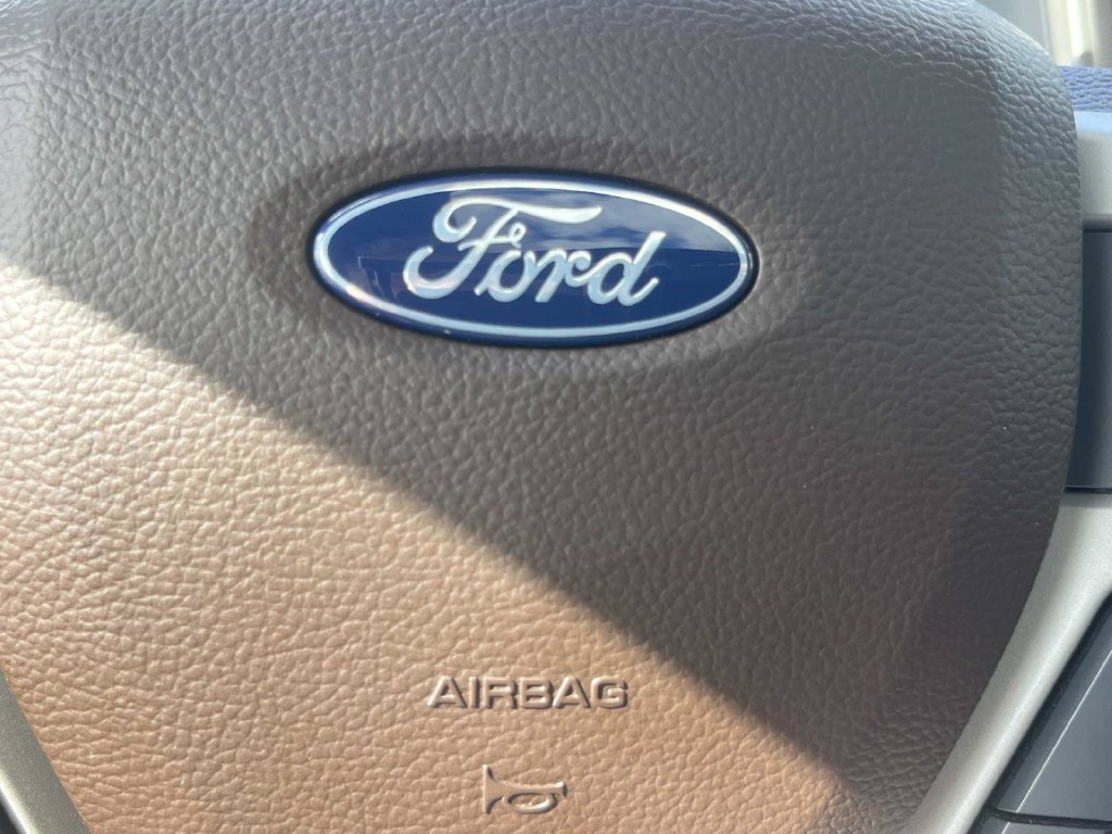 Certified 2022 Ford F350 King Ranch w/ King Ranch Ultimate Package AWD/4WD image 39