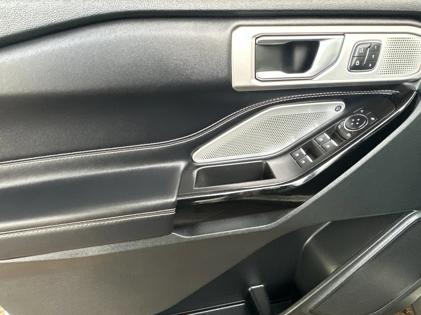 Certified 2021 Ford Explorer ST w/ Equipment Group 401A image 12