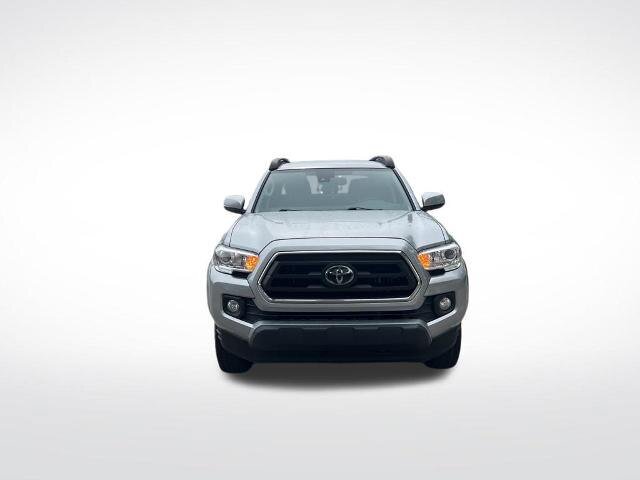 Used 2023 Toyota Tacoma SR5 w/ Technology Package RWD image 3
