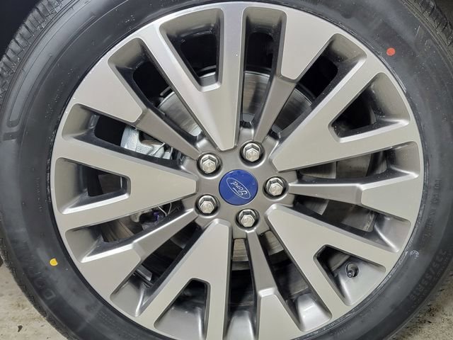 Certified 2022 Ford Escape Titanium w/ Class II Trailer Tow Package AWD/4WD image 10