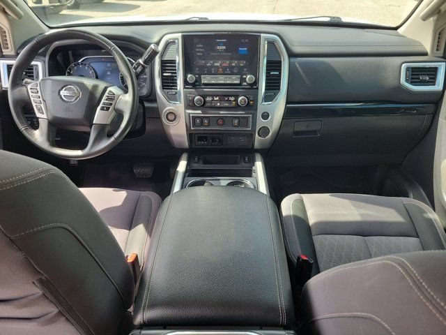 Used 2021 Nissan Titan SV w/ SV Convenience Package RWD image 19