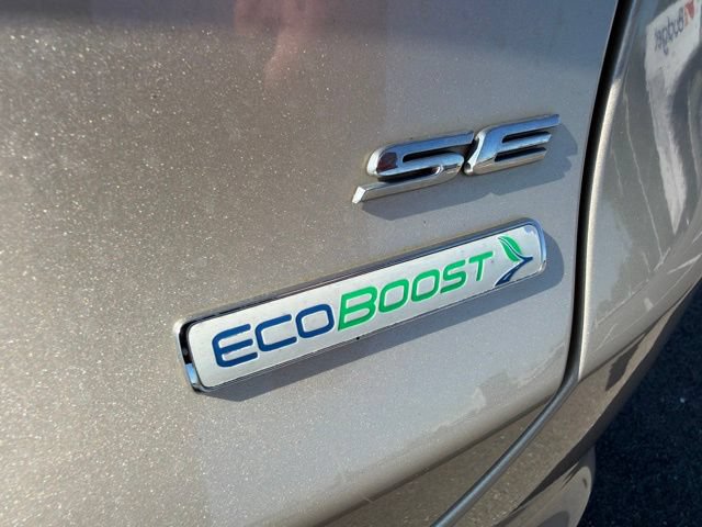 Certified 2018 Ford Fusion SE w/ Fusion SE Technology Package FWD image 9