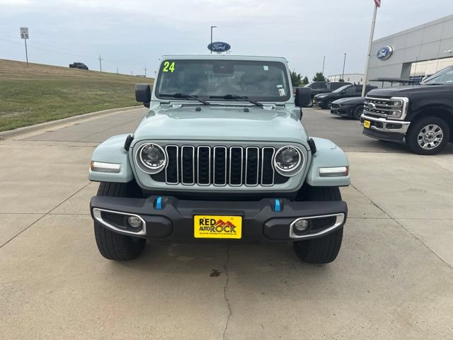 Used 2024 Jeep Wrangler Unlimited Sahara AWD/4WD image 8
