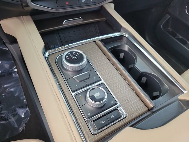 Certified 2023 Ford Expedition Limited AWD/4WD image 19
