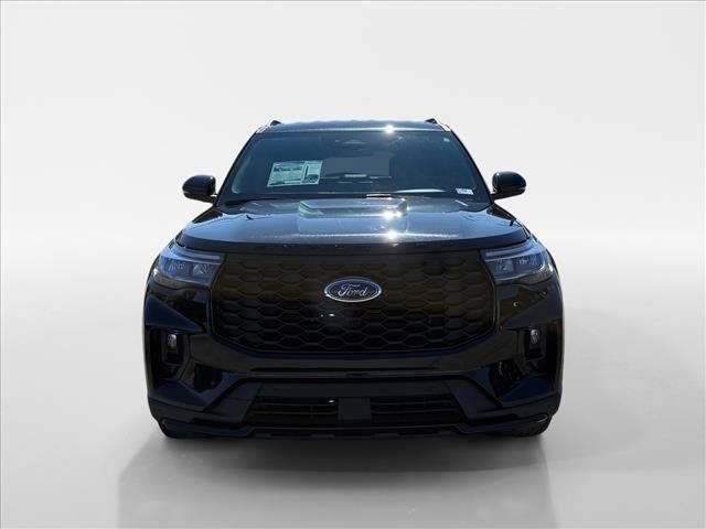 Certified 2025 Ford Explorer ST-Line image 8