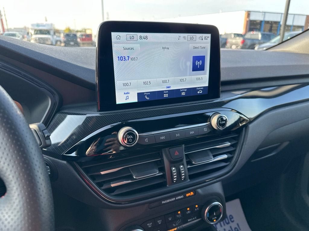 Certified 2025 Ford Escape ST-Line AWD/4WD image 18