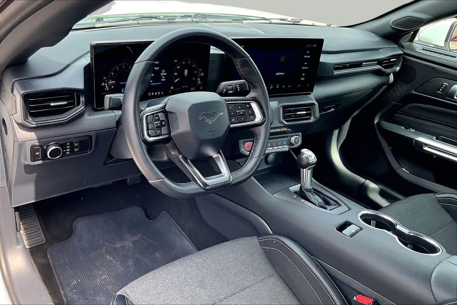 Certified 2025 Ford Mustang Coupe RWD image 18