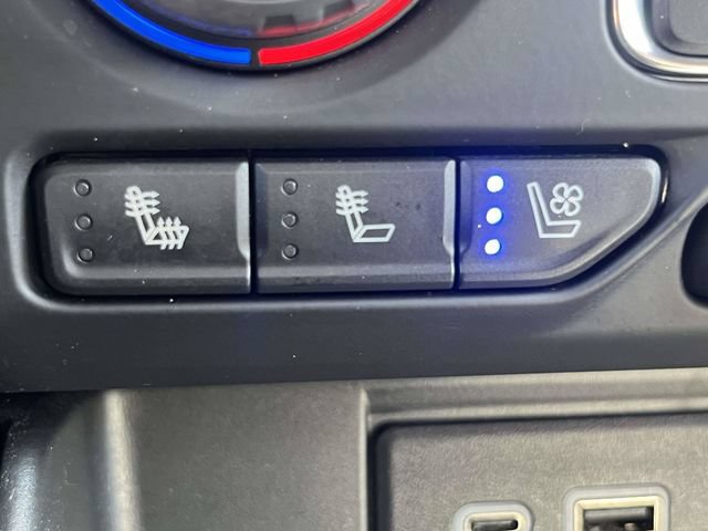 Used 2023 Chevrolet Suburban High Country AWD/4WD image 30