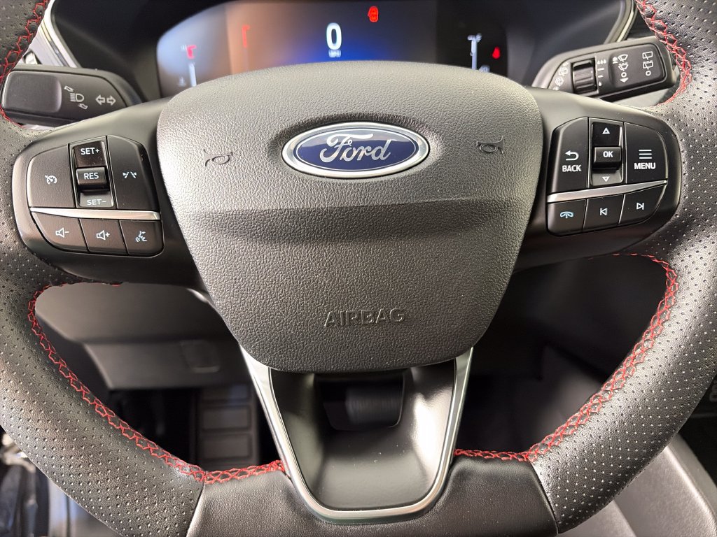 Certified 2025 Ford Escape ST-Line Select AWD/4WD image 16