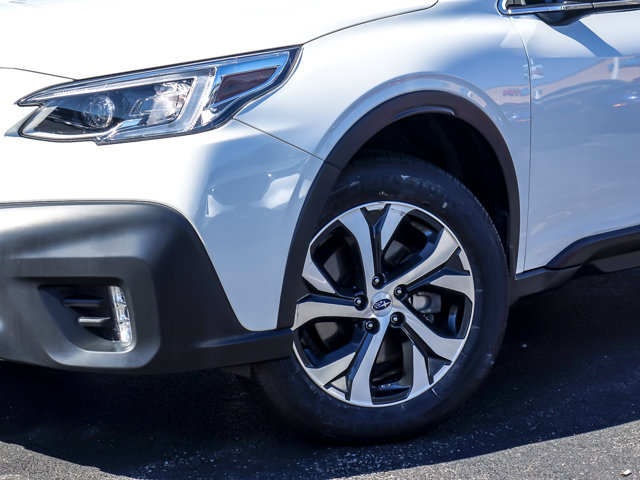 Used 2022 Subaru Outback Limited AWD/4WD image 3