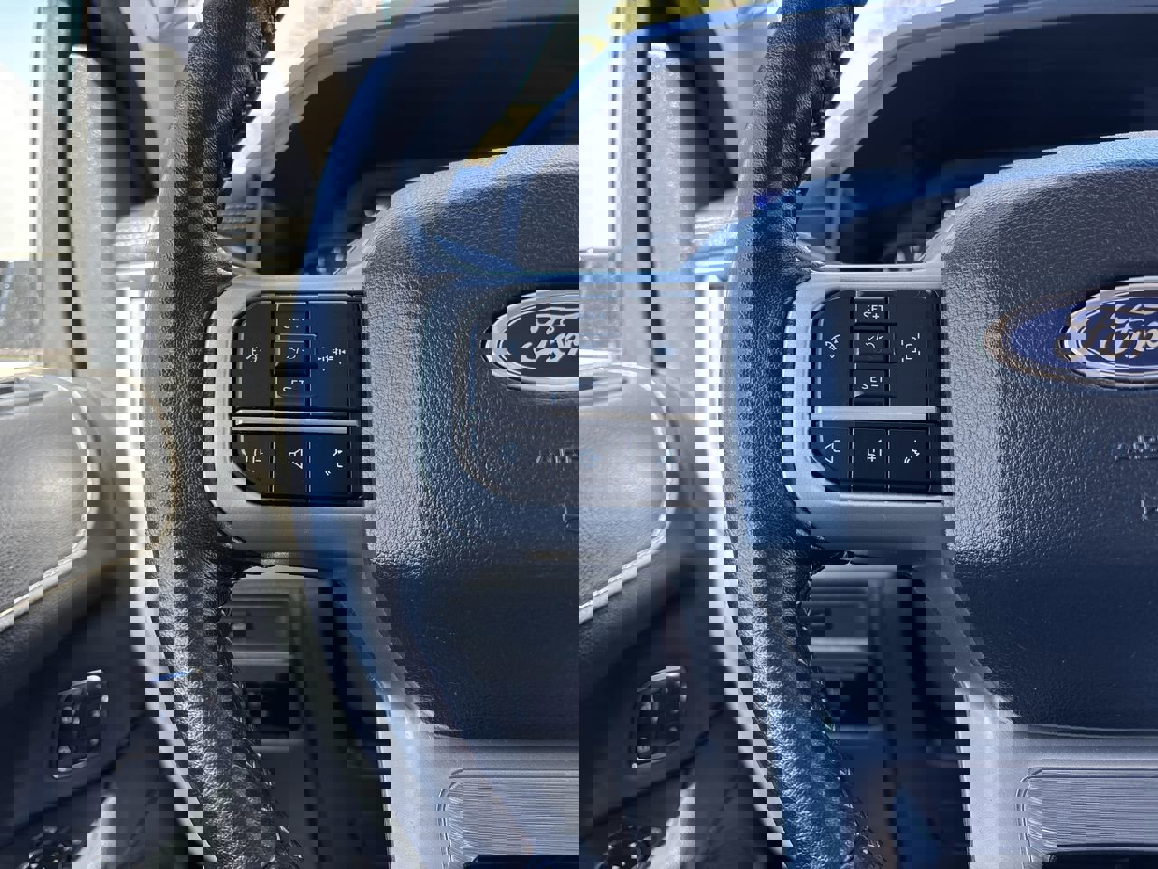 Certified 2024 Ford Expedition XLT image 29