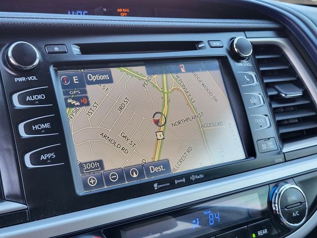 Used 2019 Toyota Highlander XLE image 23