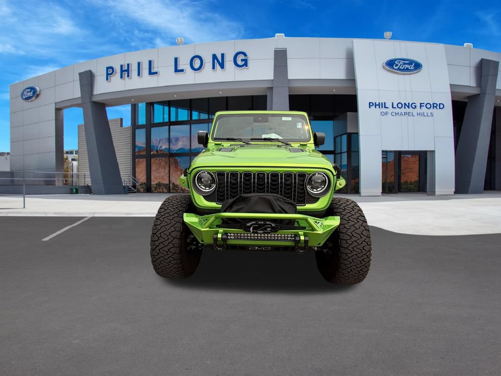 Used 2025 Jeep Gladiator Rubicon AWD/4WD image 9