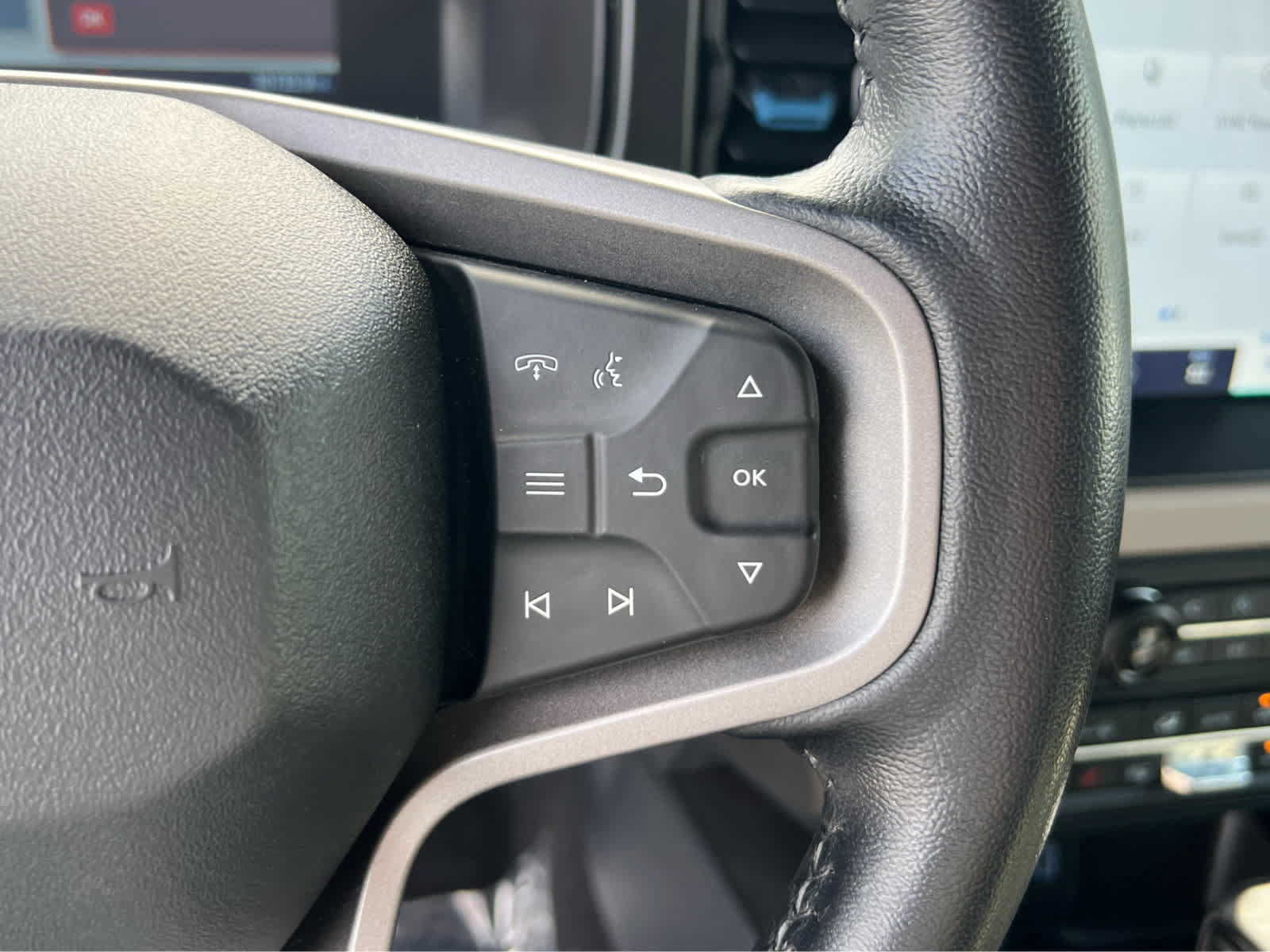 Certified 2023 Ford Bronco Wildtrak AWD/4WD image 33