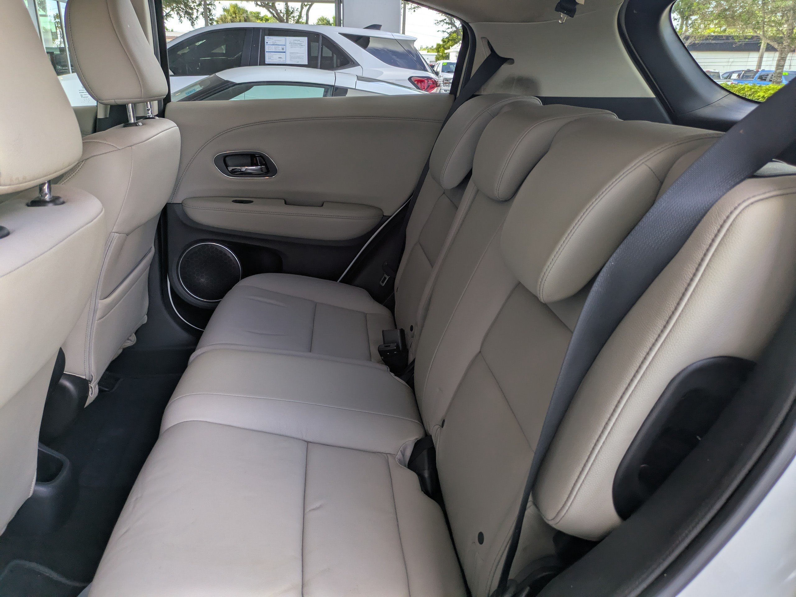 Used 2018 Honda HR-V EX-L image 14