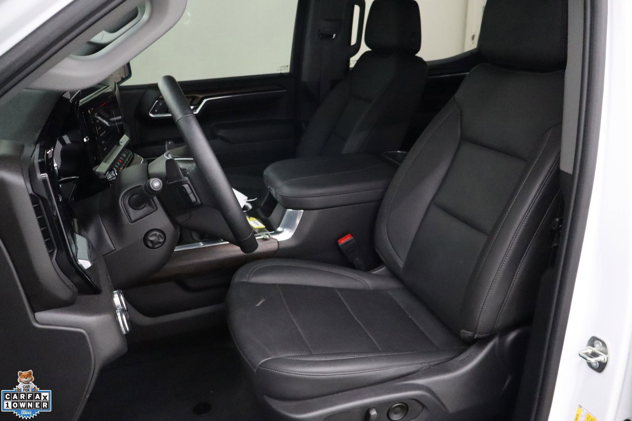 Used 2024 GMC Sierra 1500 SLT w/ SLT Premium Package image 11