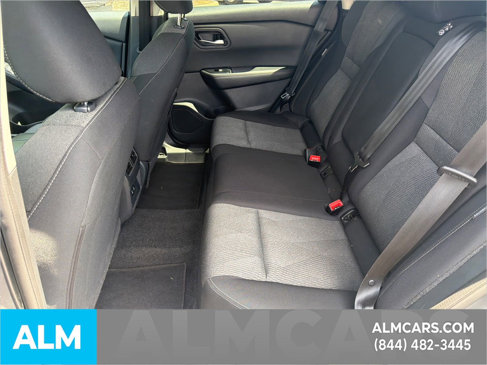 Used 2025 Nissan Rogue SV FWD image 24