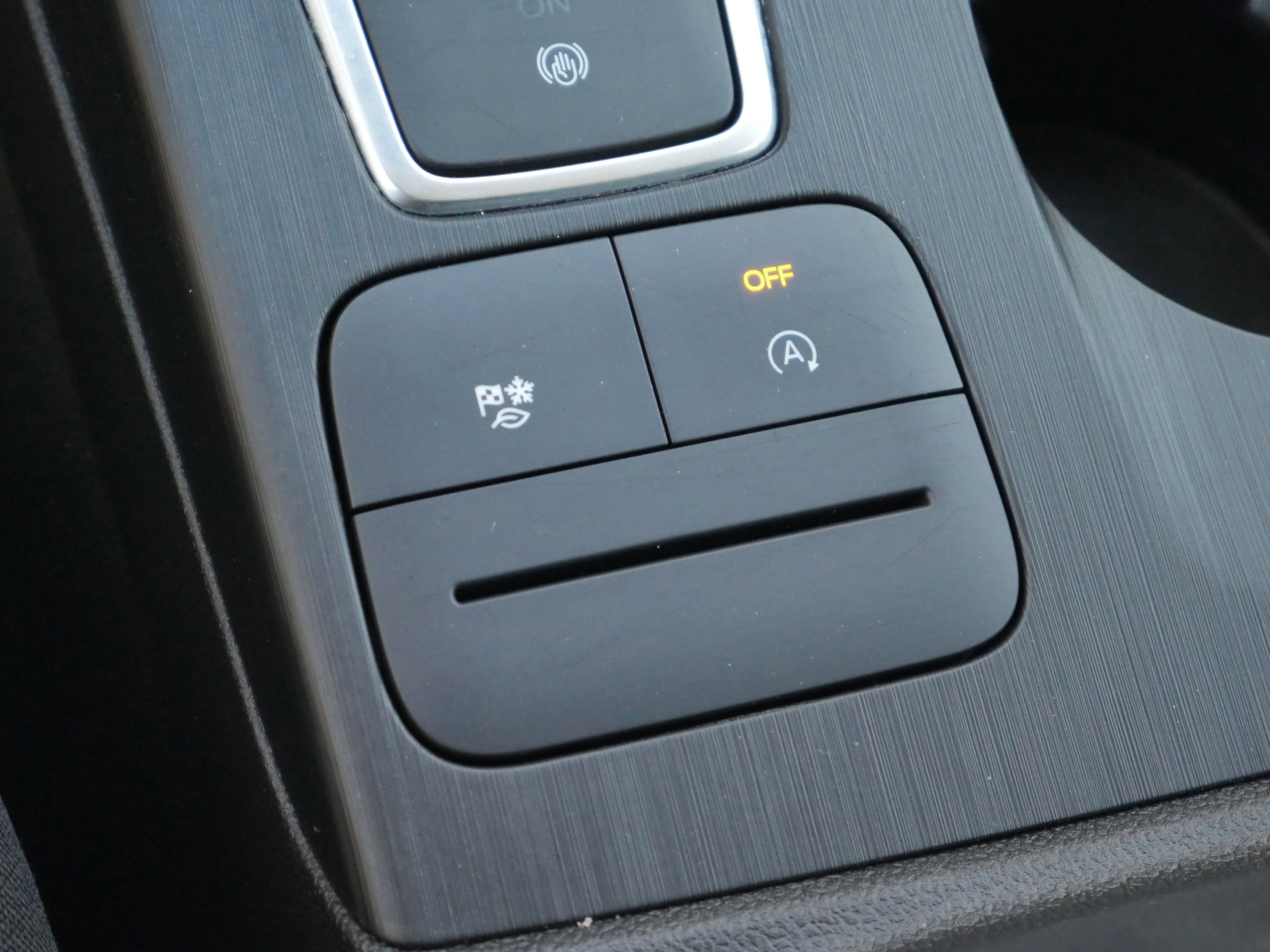 Certified 2025 Ford Escape Active image 17