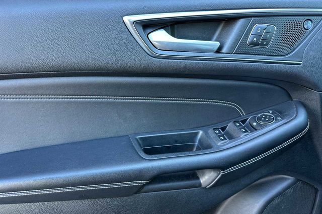 Certified 2022 Ford Edge Titanium image 10
