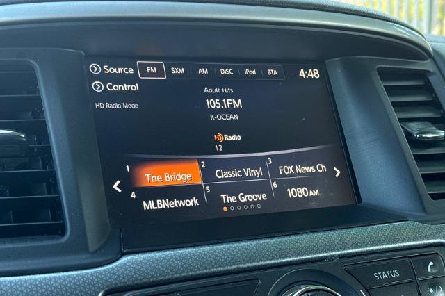 Used 2020 Nissan Pathfinder SL FWD image 17