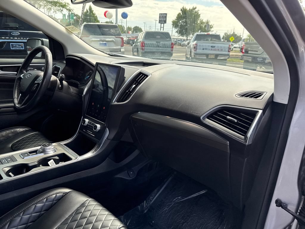 Certified 2023 Ford Edge Titanium AWD/4WD image 31