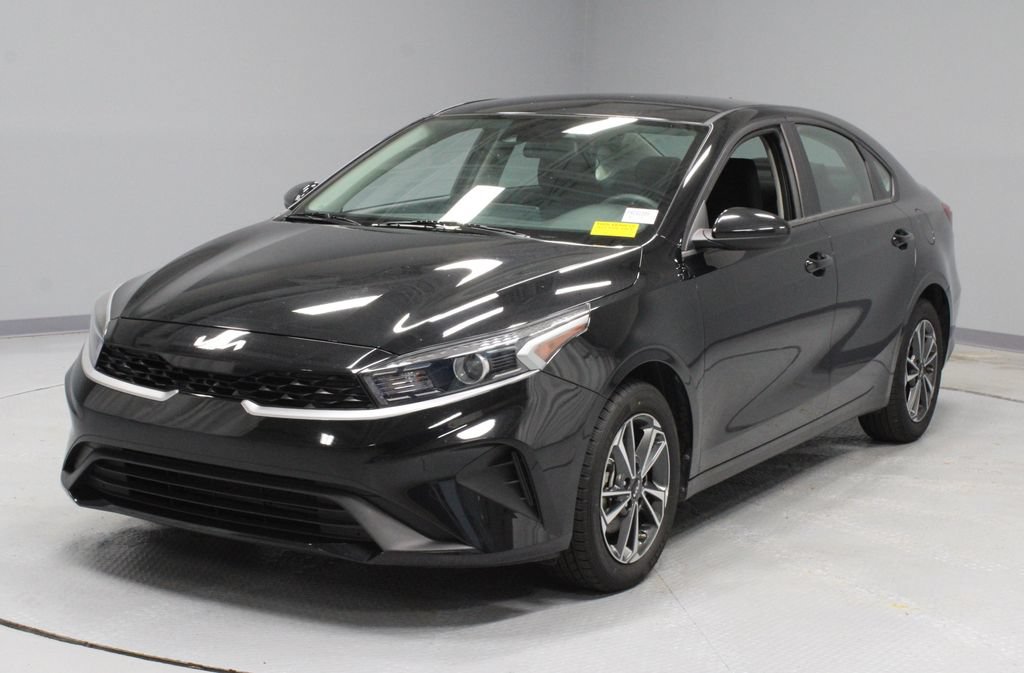 Used 2024 Kia Forte LXS FWD image 6