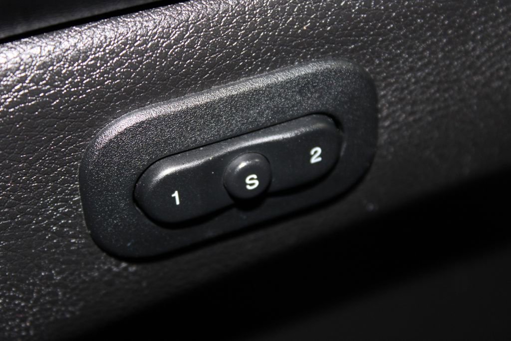 Used 2020 Dodge Durango GT image 28