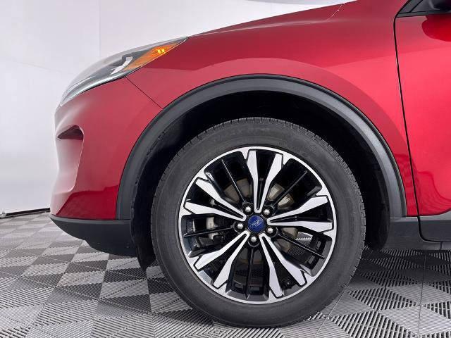 Certified 2022 Ford Escape SE w/ SE Sport Appearance Package image 18
