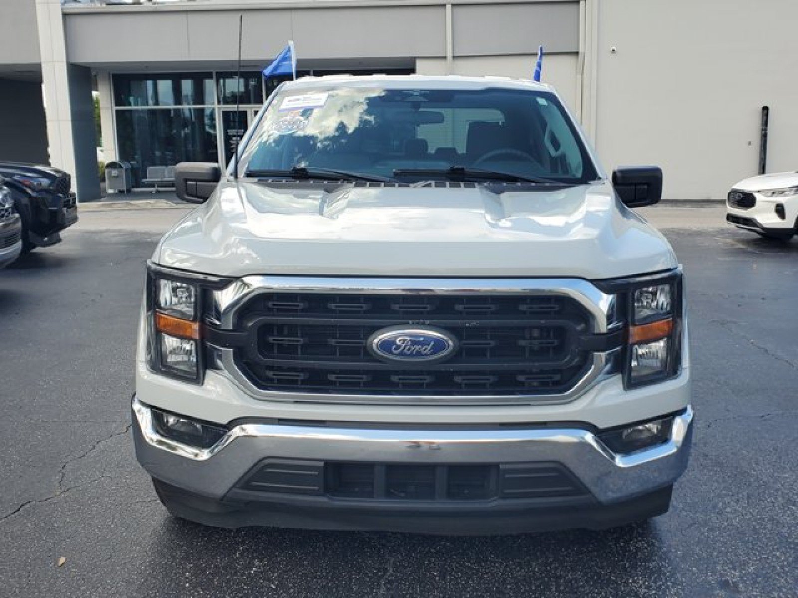Certified 2023 Ford F150 XLT w/ Trailer Tow Package RWD image 2