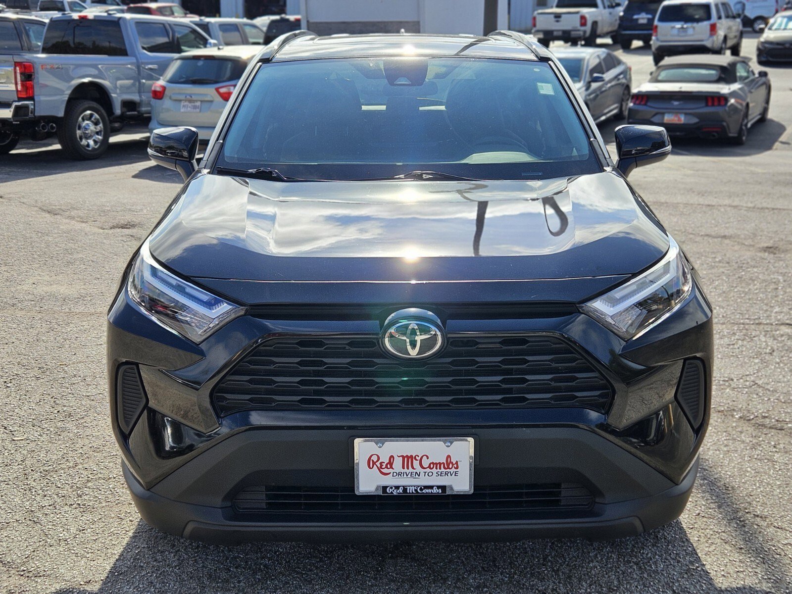 Used 2025 Toyota RAV4 XLE image 9
