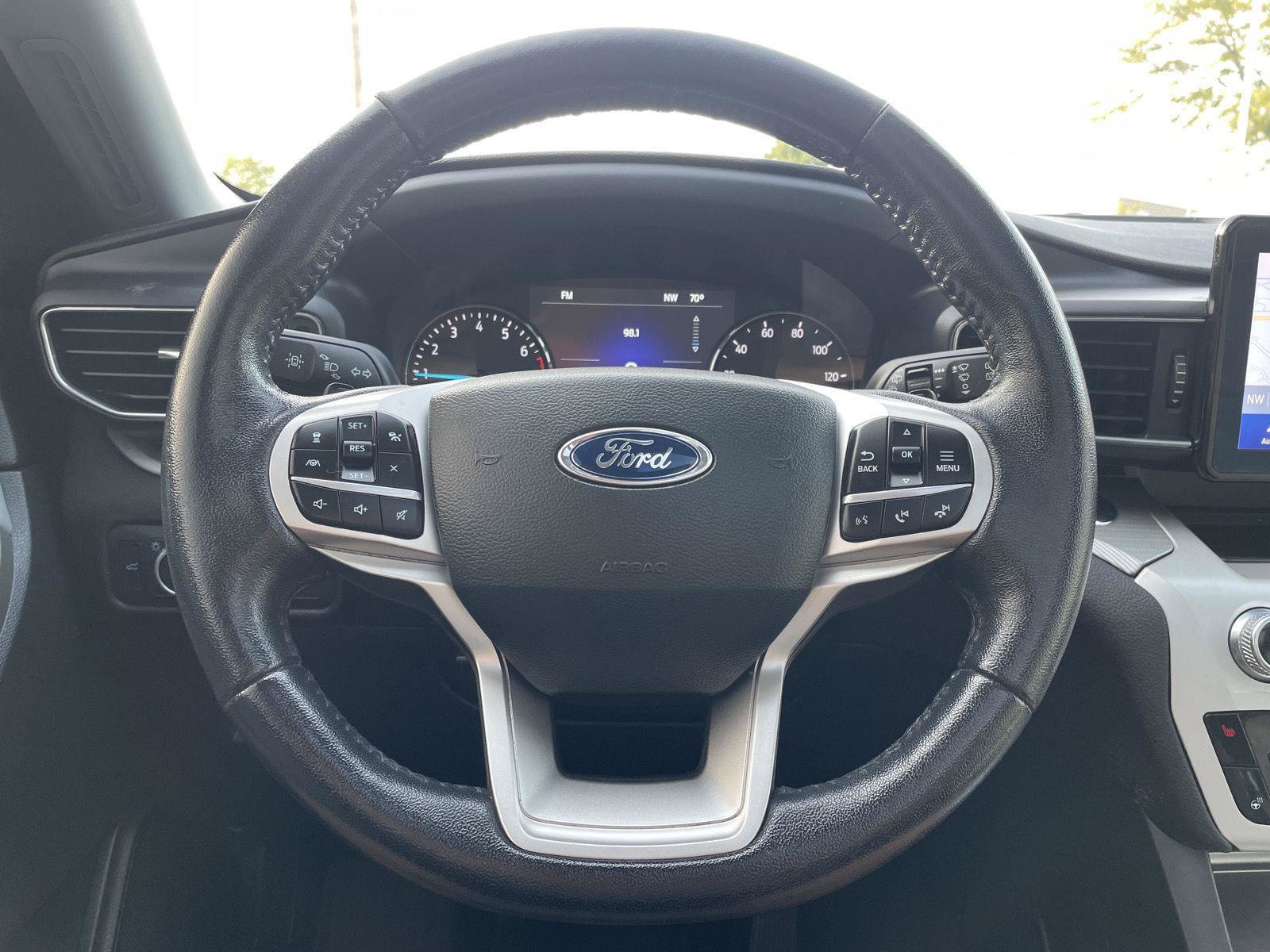 Certified 2021 Ford Explorer XLT w/ Equipment Group 202A AWD/4WD image 12