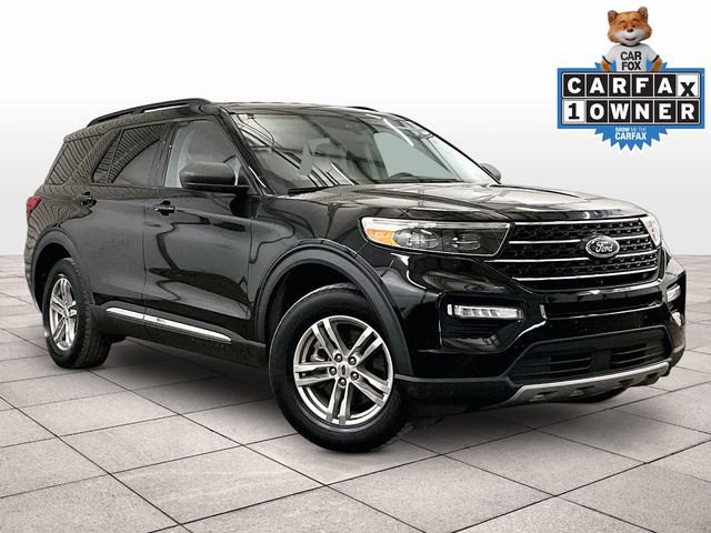 Certified 2022 Ford Explorer XLT w/ Equipment Group 202A AWD/4WD image 2