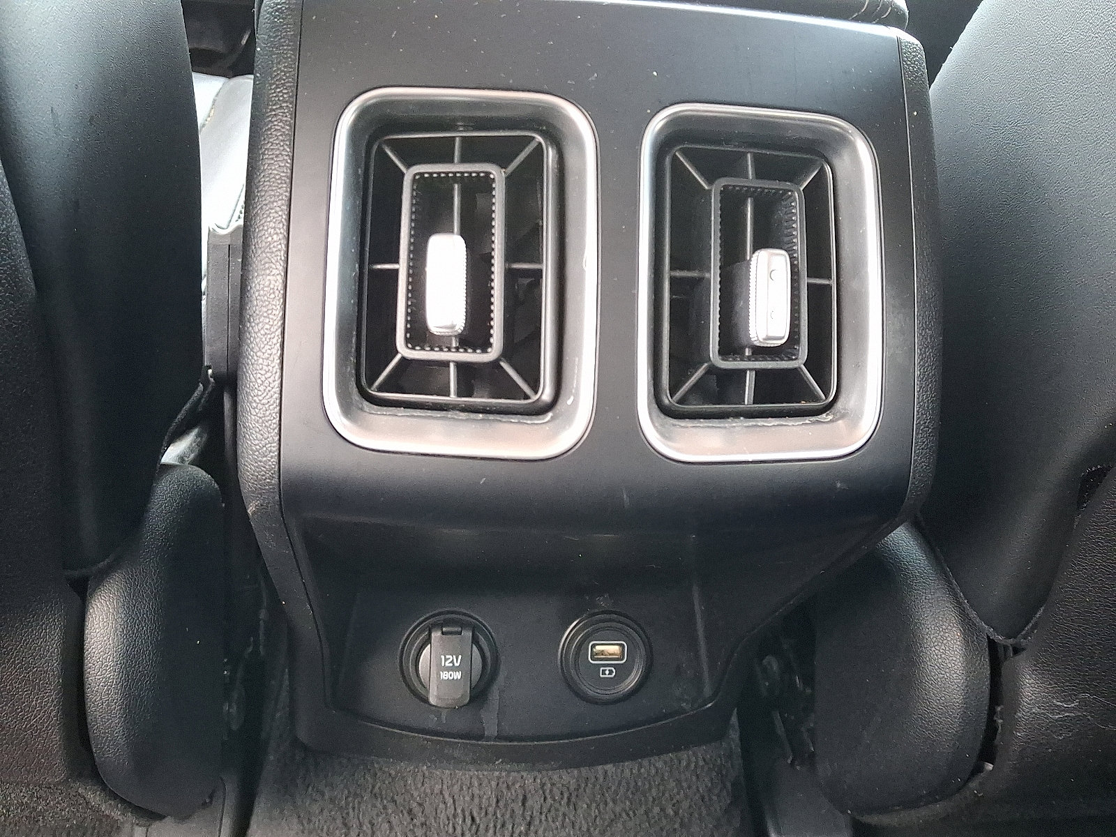 Used 2021 Kia Sorento S w/ Panoramic Sunroof Package image 13