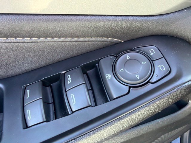 Used 2022 Chevrolet Traverse LT w/ LPO, Cargo Package AWD/4WD image 24