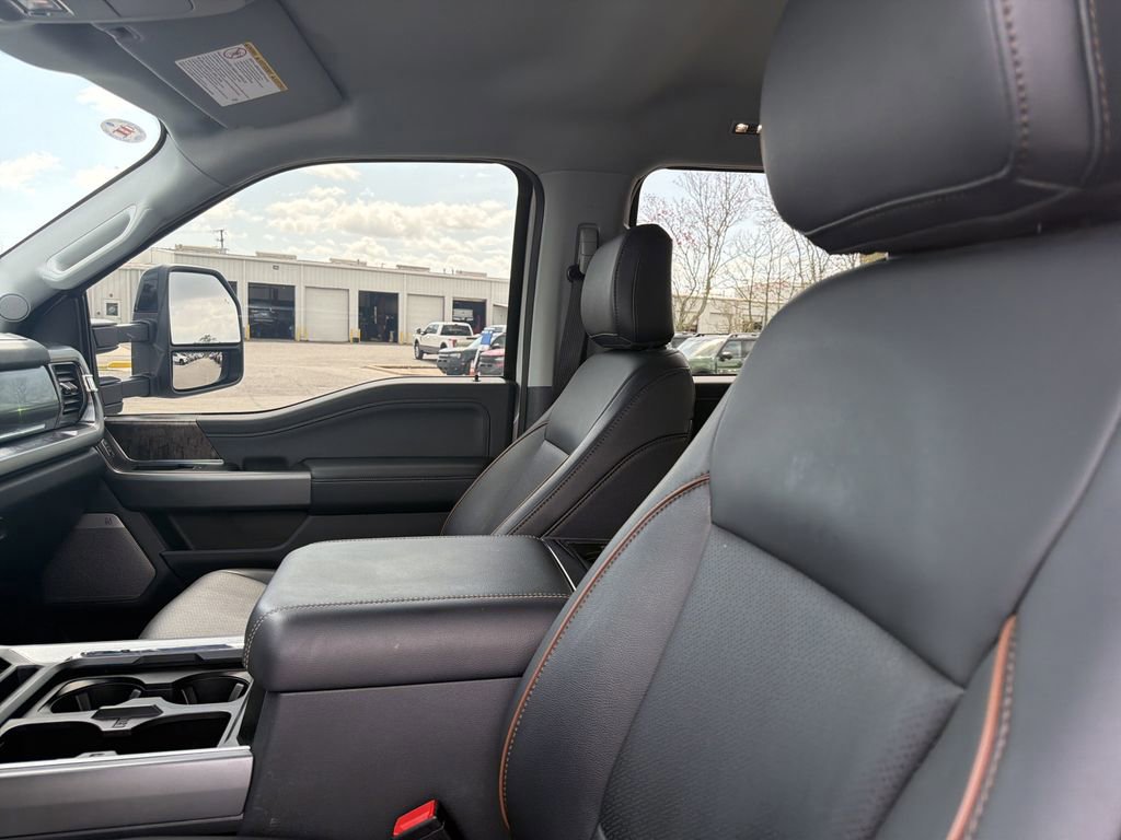 Certified 2025 Ford F250 Lariat w/ Tremor Off-Road Package image 12