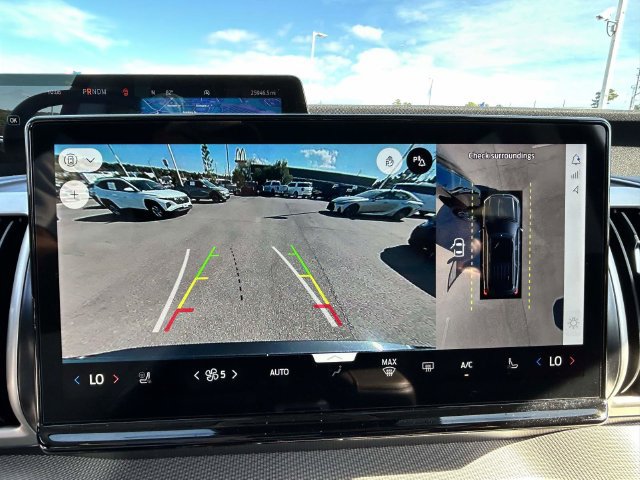 Certified 2025 Ford Expedition Active AWD/4WD image 22