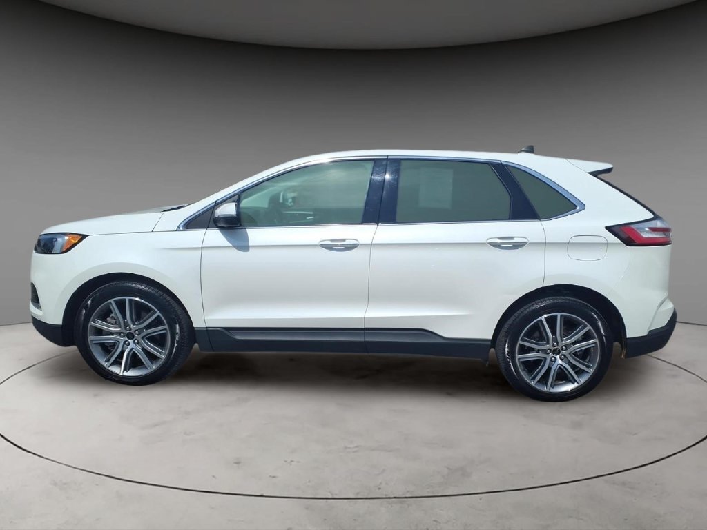 Certified 2023 Ford Edge Titanium AWD/4WD image 12