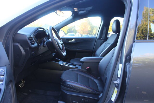 Certified 2024 Ford Escape ST-Line w/ Tech Pack #1 AWD/4WD image 23