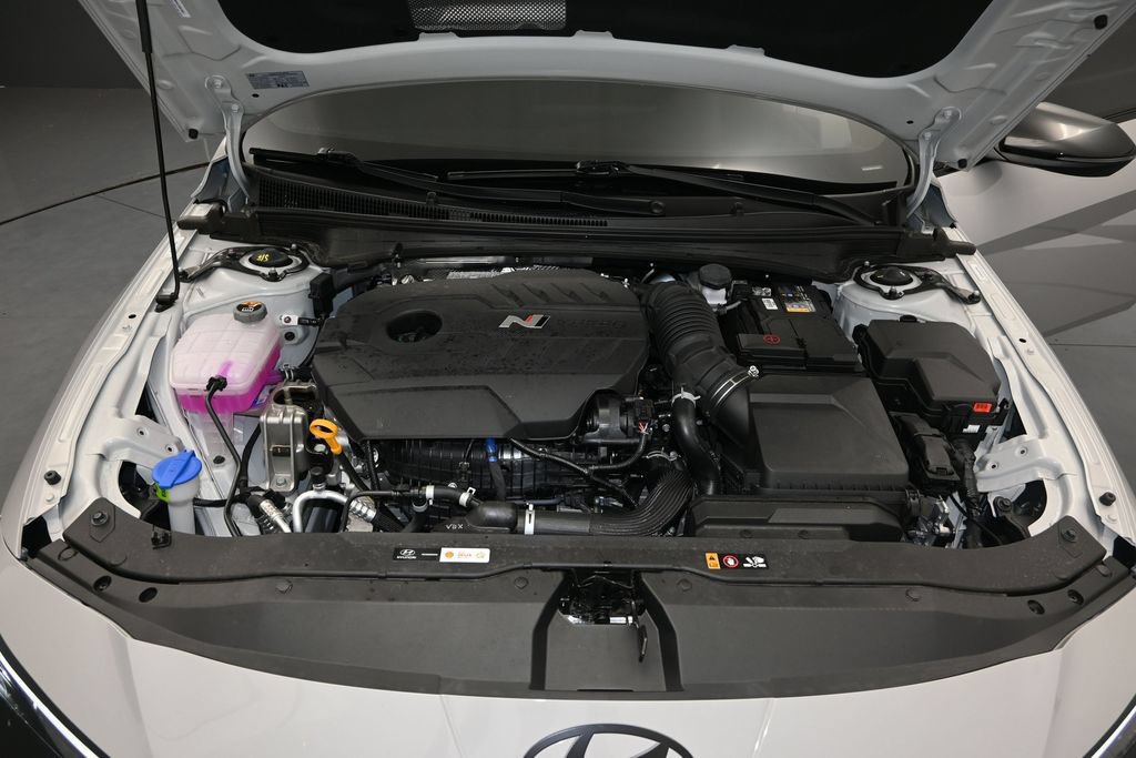 Used 2026 Hyundai Elantra N FWD image 18