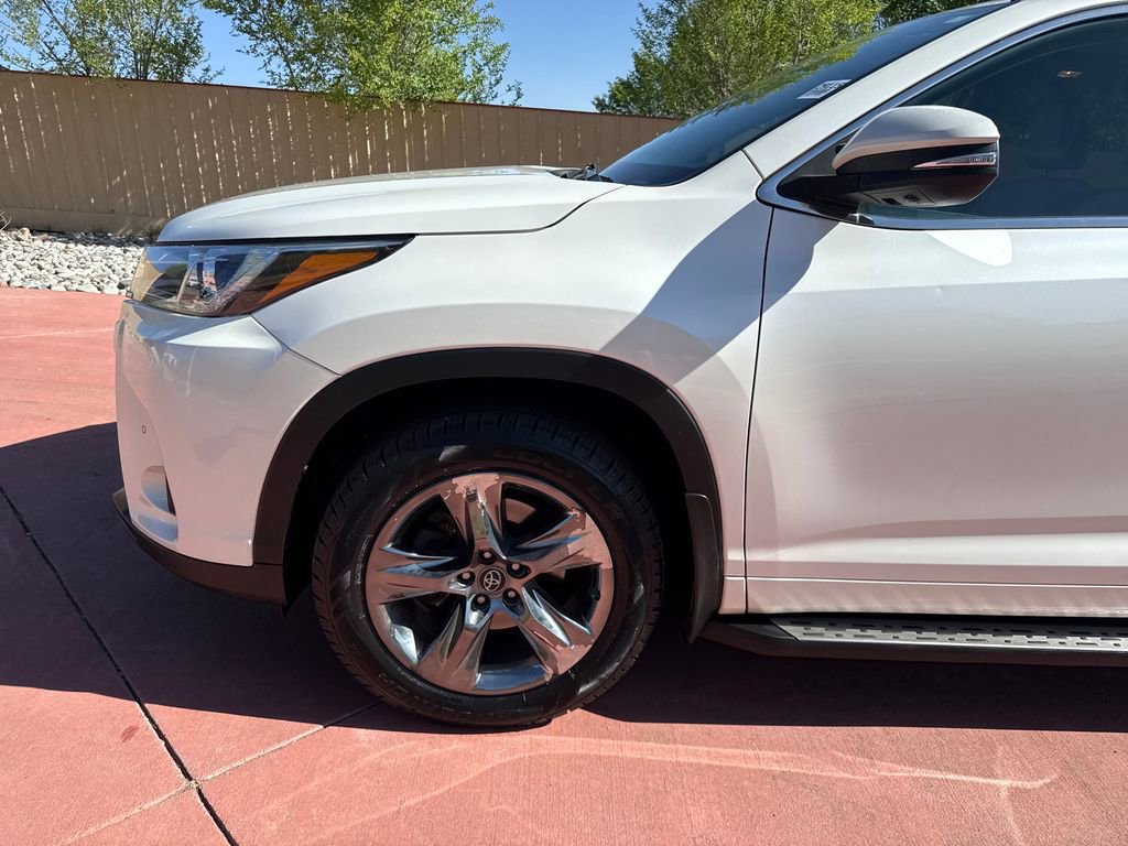 Used 2018 Toyota Highlander Limited Platinum AWD/4WD image 36
