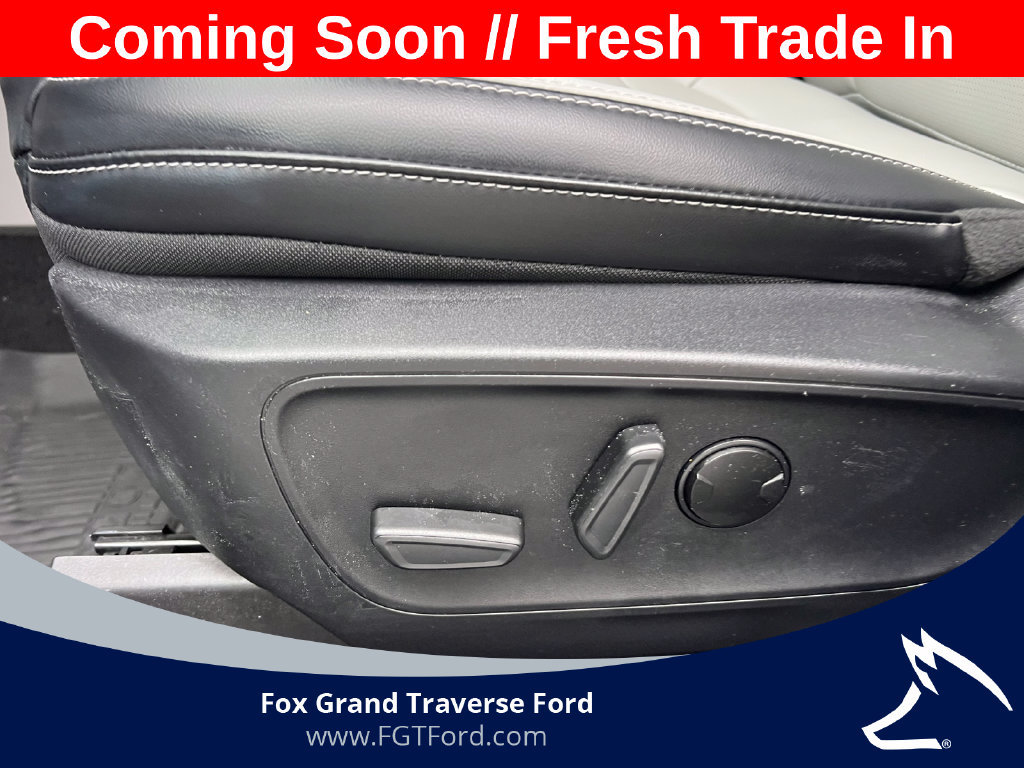 Certified 2024 Ford Escape Platinum AWD/4WD image 10