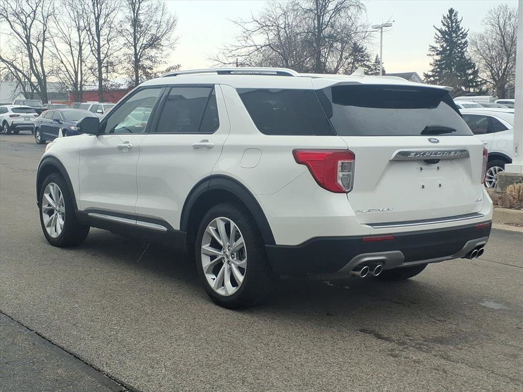 Certified 2023 Ford Explorer Platinum w/ Technology Package image 2