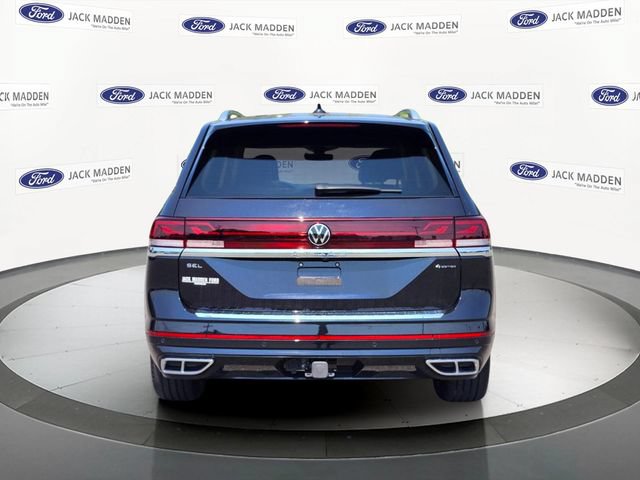Used 2024 Volkswagen Atlas SEL Premium R-Line AWD/4WD image 4