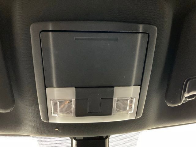 Certified 2019 Ford Explorer XLT w/ Equipment Group 202A image 22