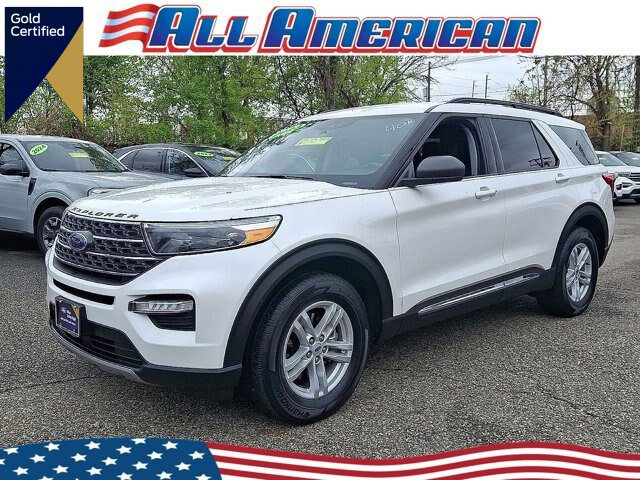 Certified 2023 Ford Explorer XLT w/ Equipment Group 202A AWD/4WD image 1